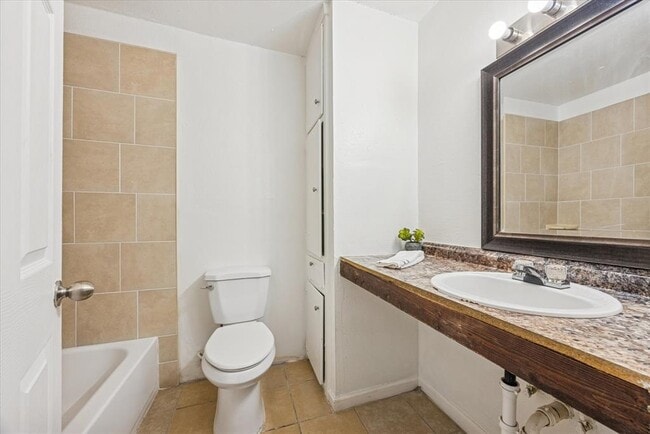 Building Photo - 8212 Sam Rayburn Dr