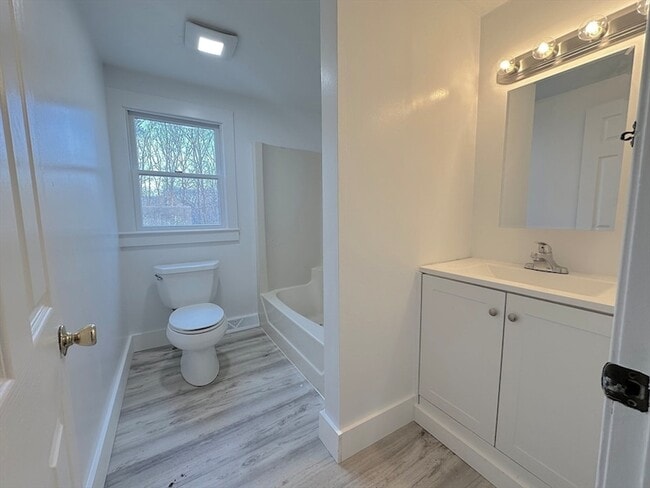 Building Photo - 63 Crabtree Rd