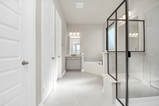 Building Photo - 4710 Austin Landing