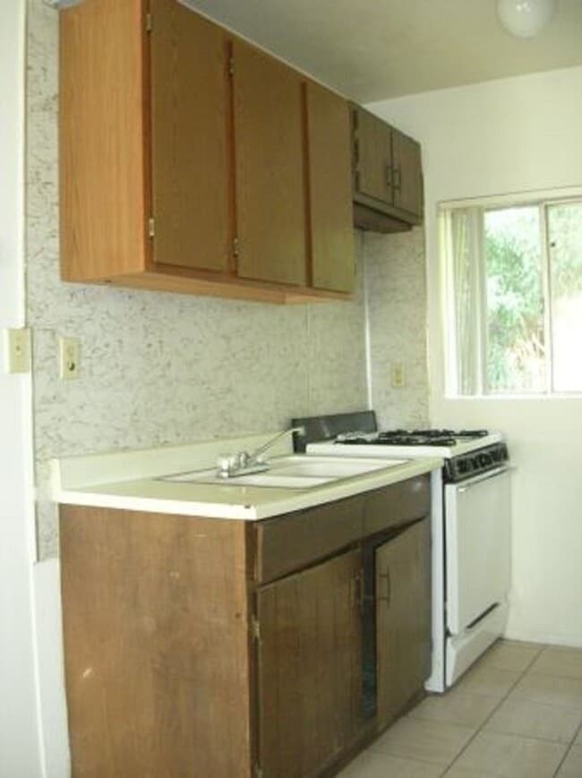 Building Photo - 1 Bed 1 Bath in Tempe