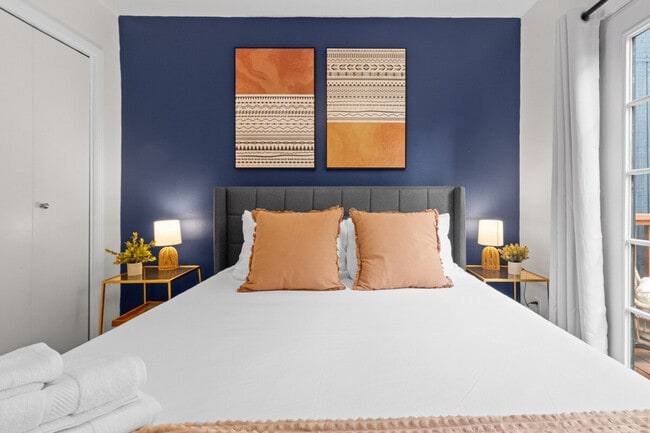 Building Photo - 800 S 1st St