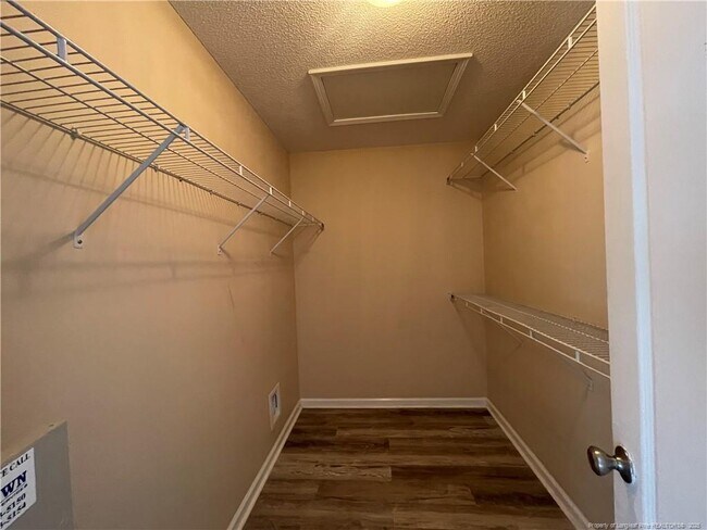 Building Photo - 1413 Avoncroft Dr