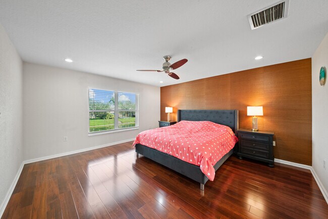 Building Photo - 7865 Jewelwood Dr