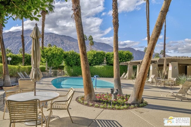 Building Photo - 1183 Tiffany Cir N