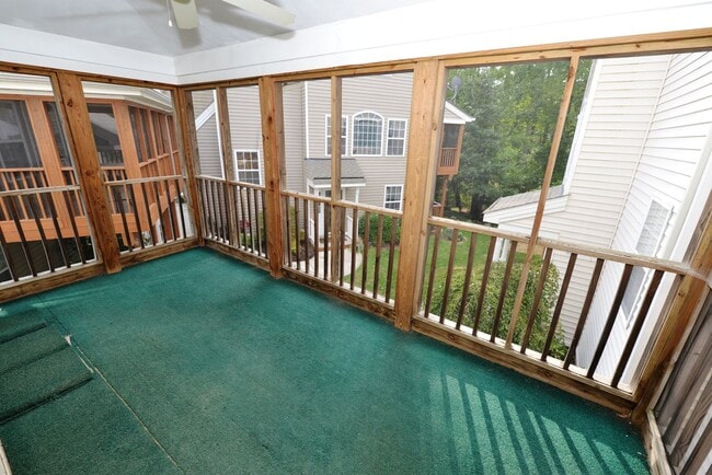 Building Photo - Harbourview Community