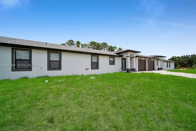 Building Photo - 4986 Fairway Ct