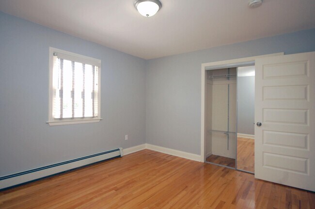 Building Photo - 599 Liberty Ave