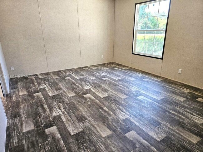 Building Photo - 881 Woodland Blvd