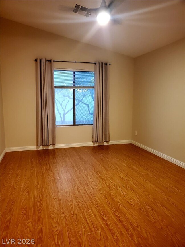 Building Photo - 10535 Clarion River Dr