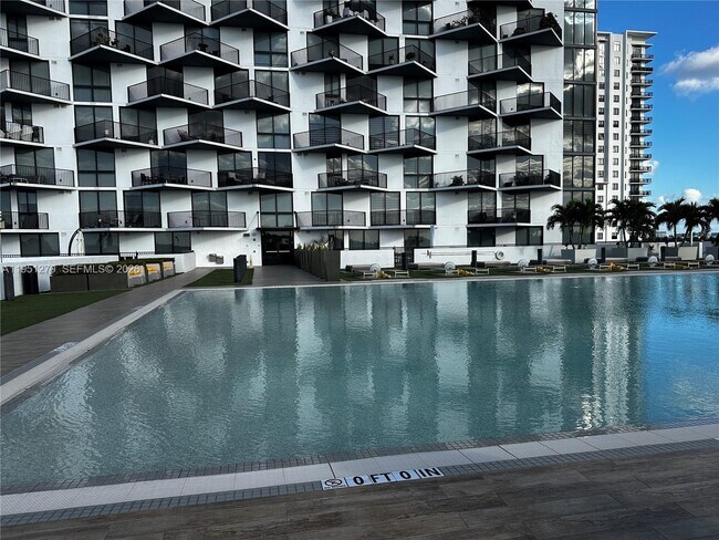 Building Photo - 5252 NW 85th Ave