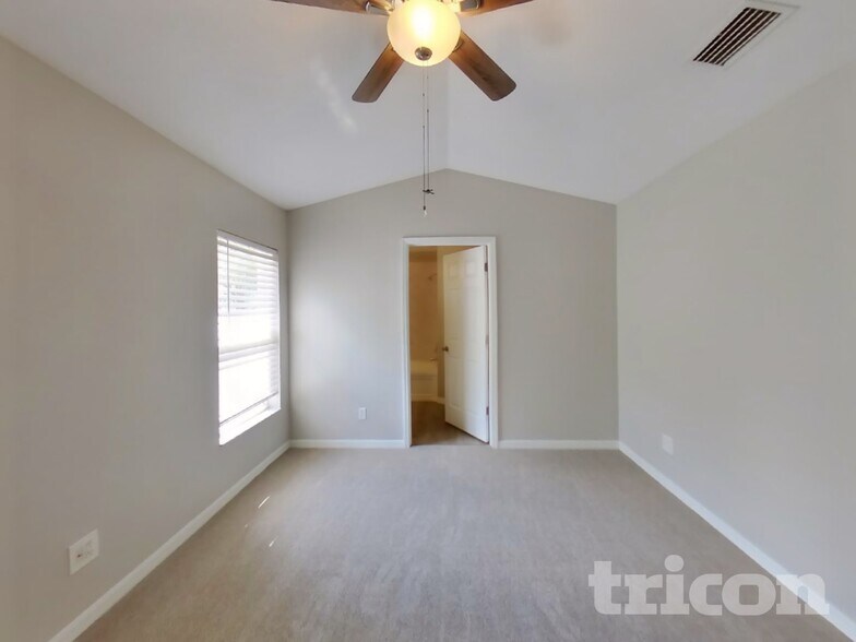 Building Photo - 11106 Robin Lake Ct