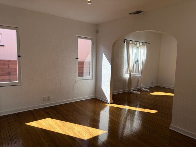 Building Photo - 8714 Rangely Ave