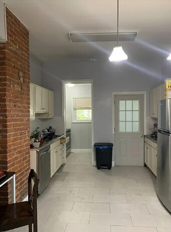 Building Photo - 121 Murray St