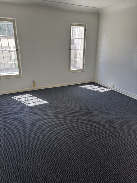 Building Photo - 7940 Blackburn Ave