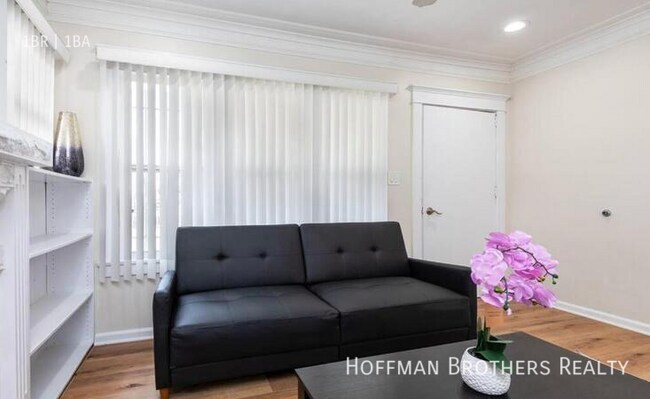 Primary Photo - 1161 W 38th St