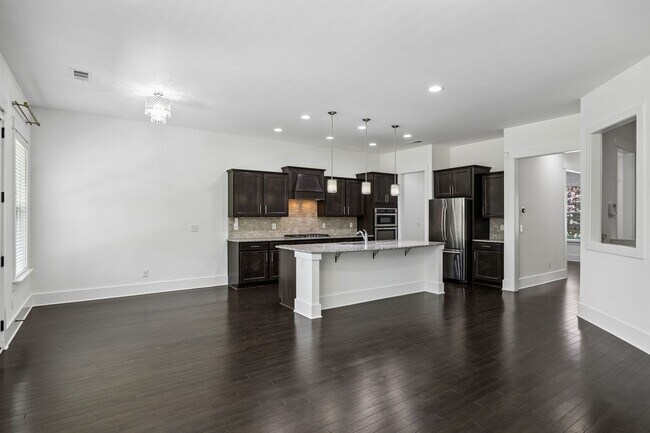 Building Photo - Available now in highly desirable Amelia Park! Beautifully maintained 5-bedroom, 3.5-bath home