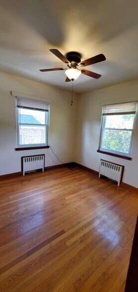 Building Photo - 297 Tom Hunter Rd