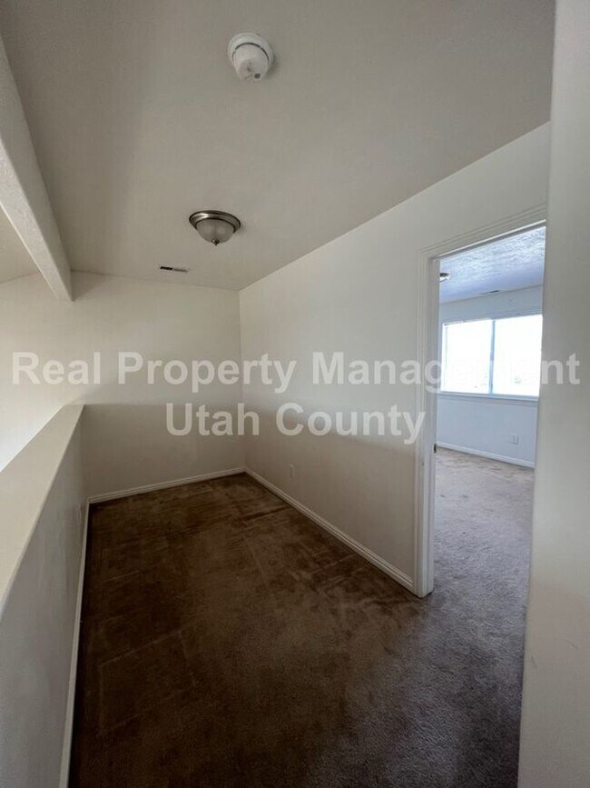 Building Photo - 11438 Open View Ln