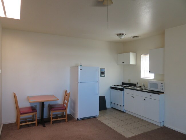 Building Photo - 116 S 2nd St