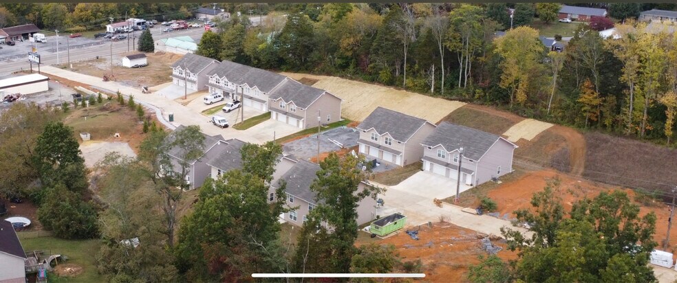 Building Photo - 239 Keswick Dr