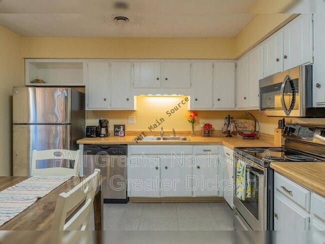 Building Photo - 309 Timberway Cir