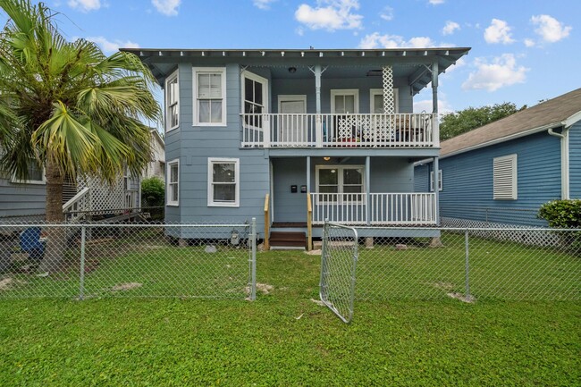 Primary Photo - 4020 Avenue O 1/2