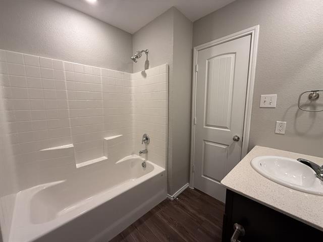 Building Photo - 413 Everglades St