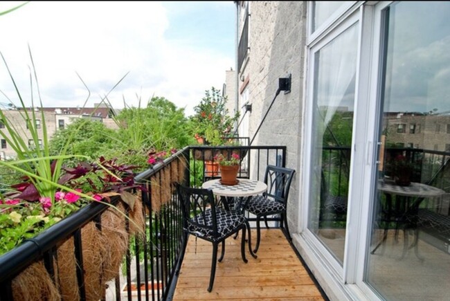 Patio balcony. Available May 1st. - 2117 W Rice St