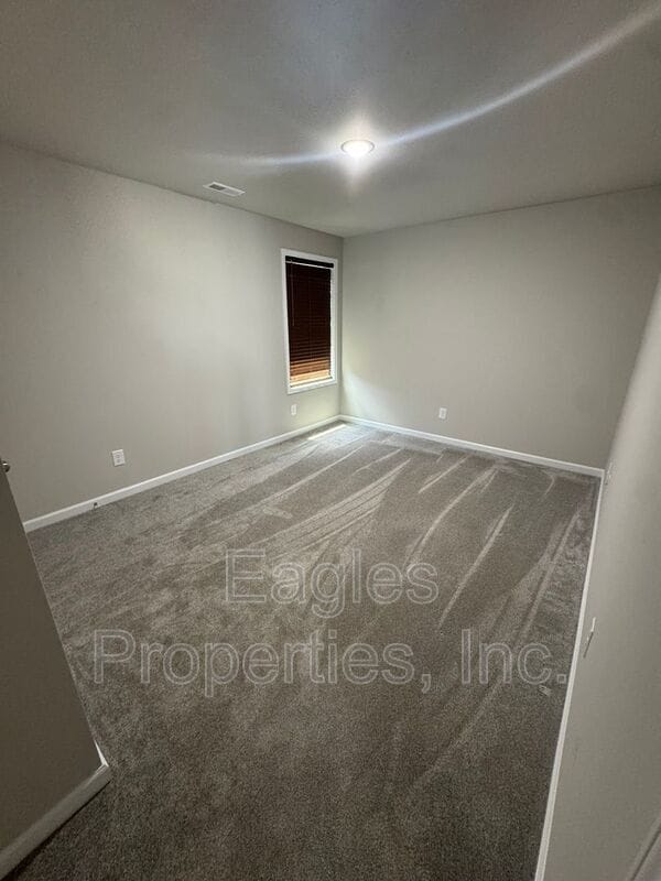 Building Photo - 204 Arthurs Crk Dr