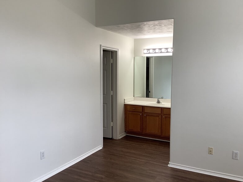 Building Photo - 3340 Zubin Ln