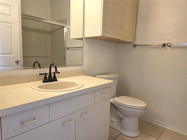 Building Photo - 739 Heathrow Ave