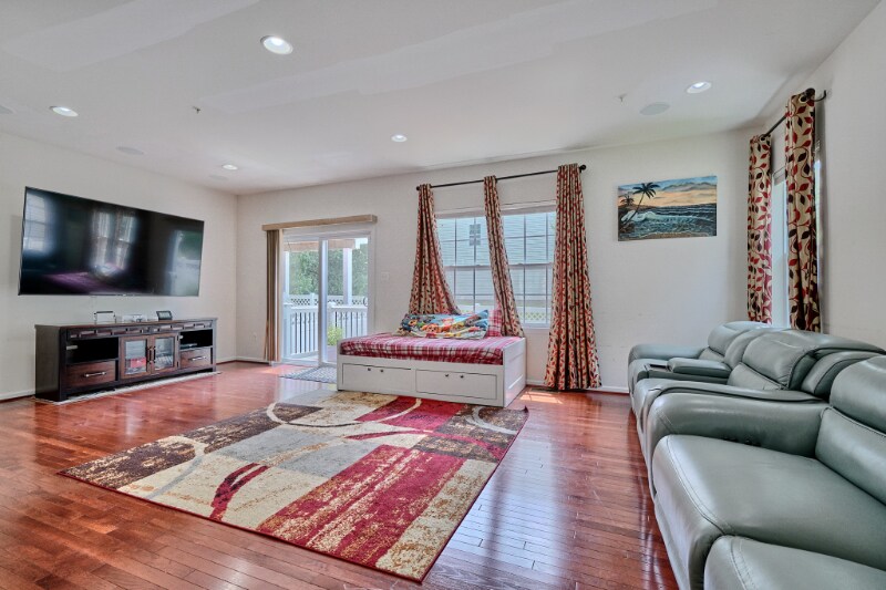 Building Photo - 7863 River Rock Way