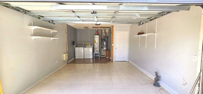 Building Photo - 3412 Palm Beach Dr