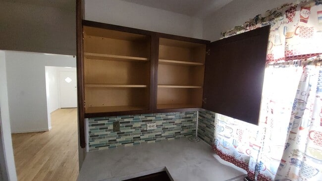 Building Photo - Move-In Ready 2BR/2BA with Garage – Great Location