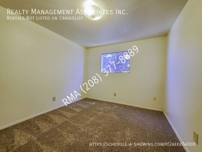 Building Photo - 657 White Cloud Dr
