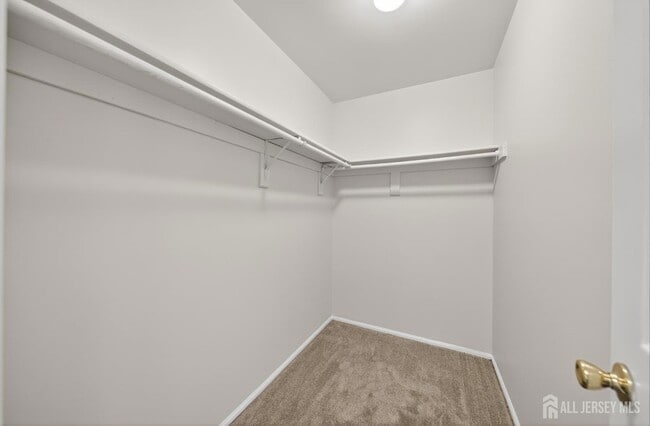 Building Photo - 1606 Madaline Dr