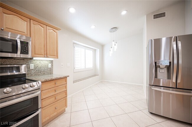Building Photo - 2547 Citrus Garden Cir