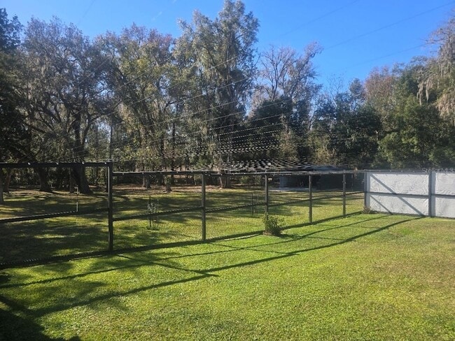 Building Photo - 13091 Old Crystal River Rd