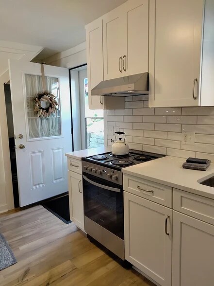 Building Photo - 151 Tanager St