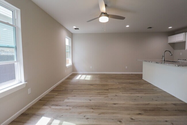 Building Photo - New Construction | 3 Bedroom | 2.5 Bathroom | Sand Springs