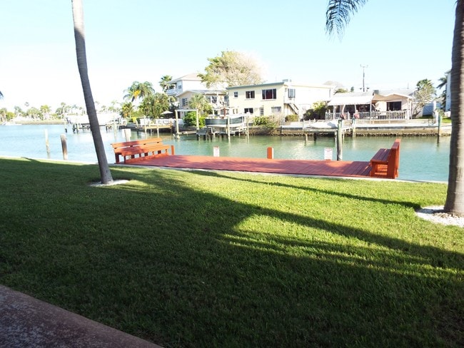 Building Photo - Capri Haven