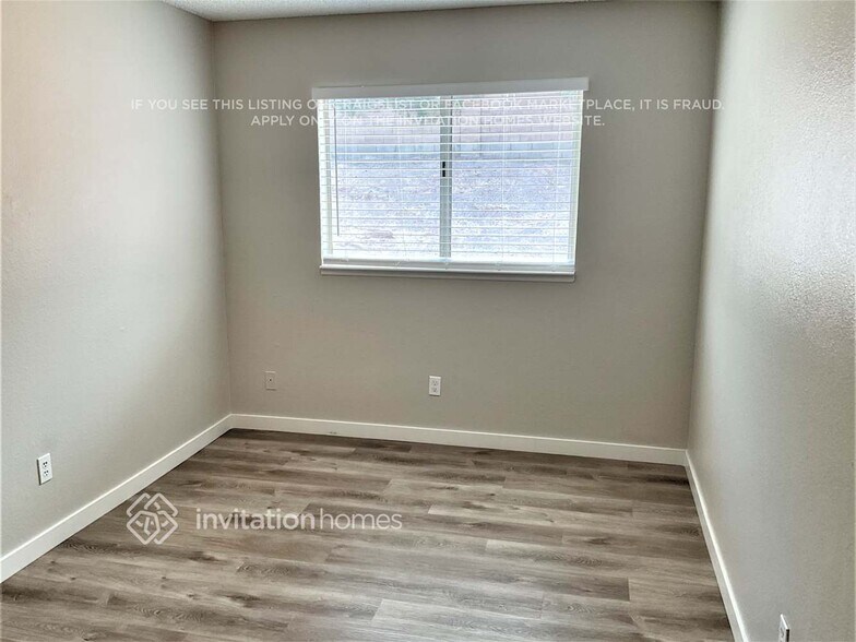 Building Photo - 214 Appian Way