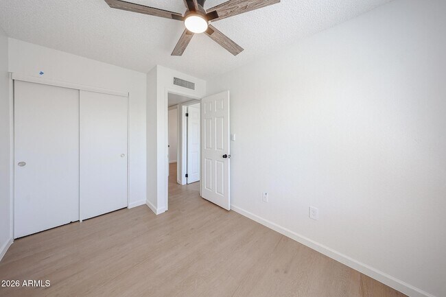 Building Photo - 17032 N 16th Dr
