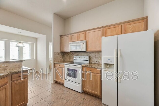 Building Photo - 9705 Meadow Rue Dr