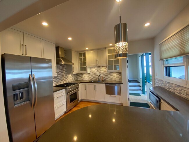Building Photo - 1035 Orilla Del Mar Dr