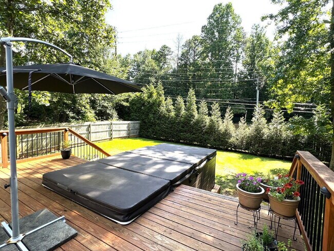 Building Photo - 3324 Devaughn Dr