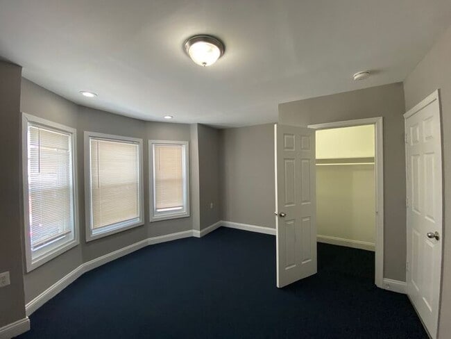 Building Photo - 3 Bedroom Semidetached home