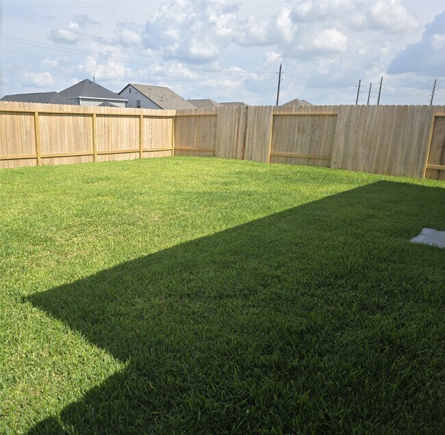 Building Photo - 21606 Willow River Canyon Ln