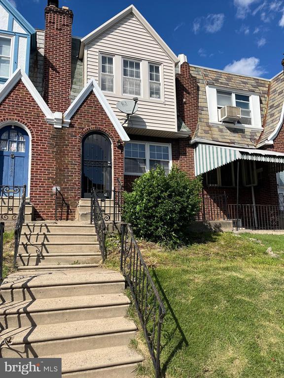 Building Photo - 1323 Gilham St