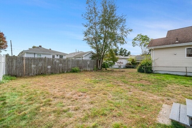 Building Photo - 82 Cliff St